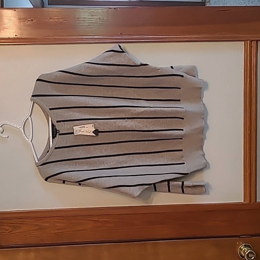 Premise Bat Wing Sweater Grey and Black Stripe Size XL